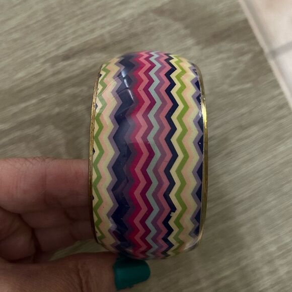 PREOWNED … Colorful “Chevron” Bangle Bracelet - Picture 2 of 3
